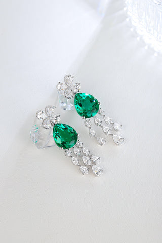 Sterling silver 8ct emerald earrings，anniversary，birthday，holiday present，lab grown gemstones，pear cut