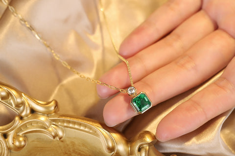 18K gold 1.8ct emerald necklace，anniversary，birthday，holiday present，lab grown gemstones，emerald cut