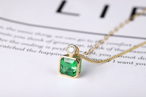 18K gold 1.8ct emerald necklace，anniversary，birthday，holiday present，lab grown gemstones，emerald cut