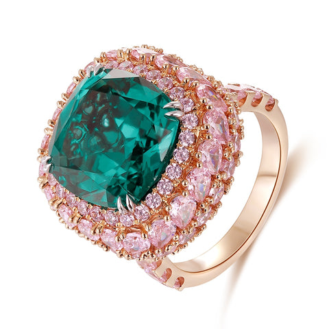 18K gold 6.5ct emerald ring，anniversary，birthday，holiday present，lab grown gemstones，cushion cut